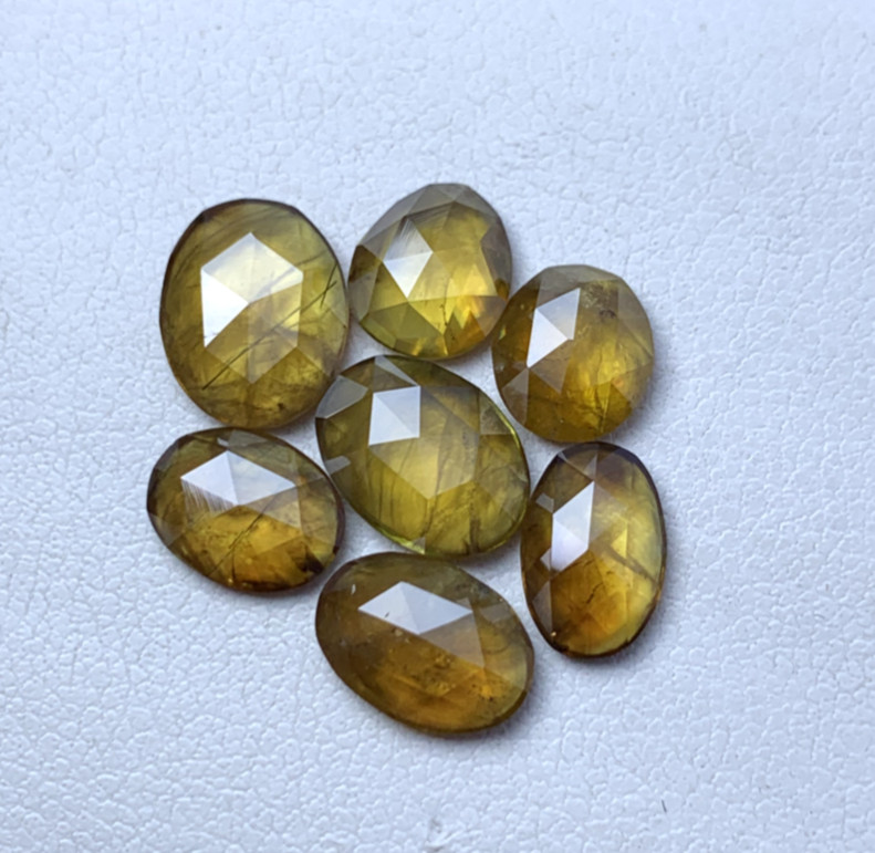 Natural Sphene 11.00 Ct Loose Gemstones 7.00mm X 9.5mm Oval Rose Cut
