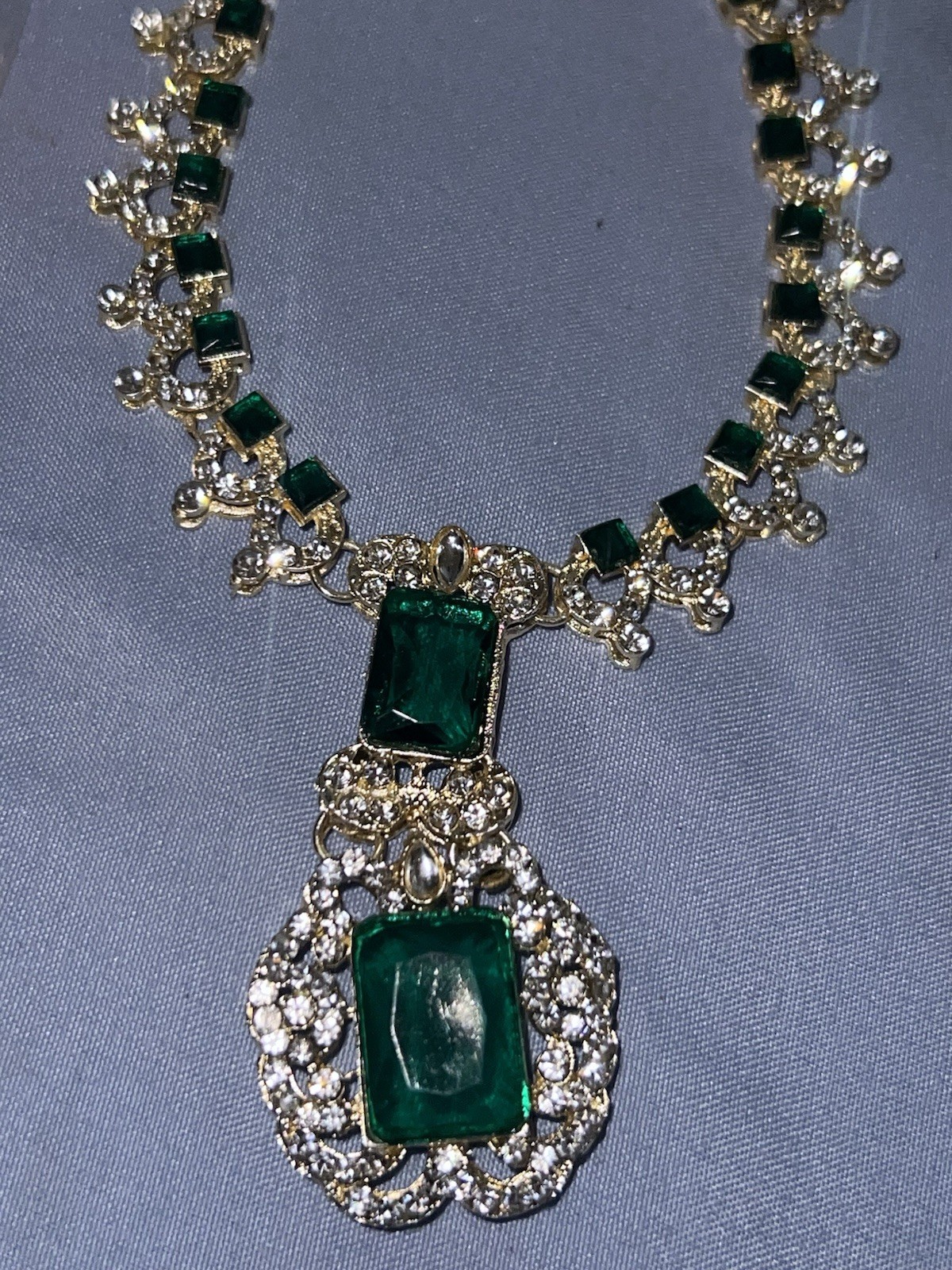 Asian Ethnic Green and Silver Jewelry Set Necklace Ring Rectangular Stone