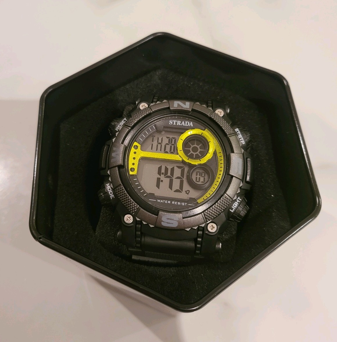 ​Strada Digital Sport Watch Black Case Yellow Detail Mens Wristwatch New in Tin