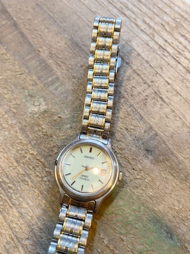 SEIKO SPIRIT TITANIUM Quartz Watch with Metal Band