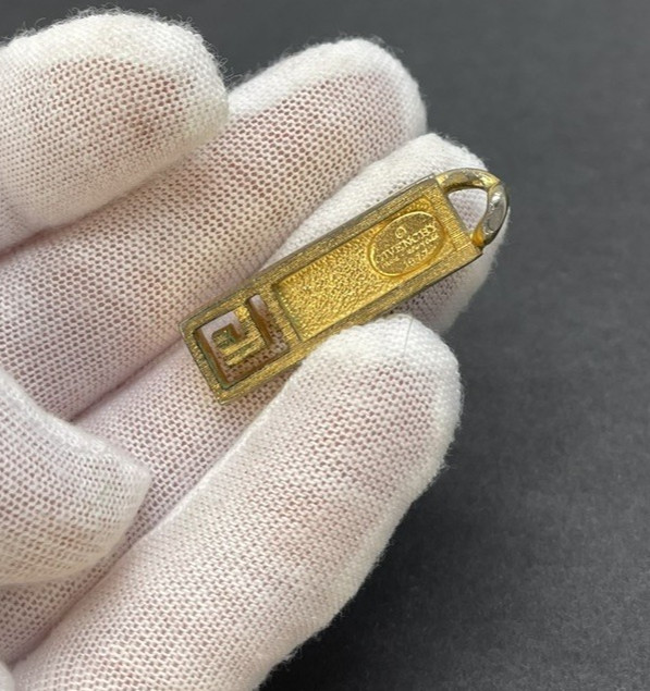 Vintage GIVENCHY G Logo Rectangle Plate Gold Tone Pendant w Pink elegant beauty