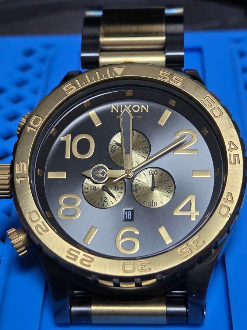 Nixon The 51-30 Chrono Gold Black Watch Needs Battery 16.5 cm