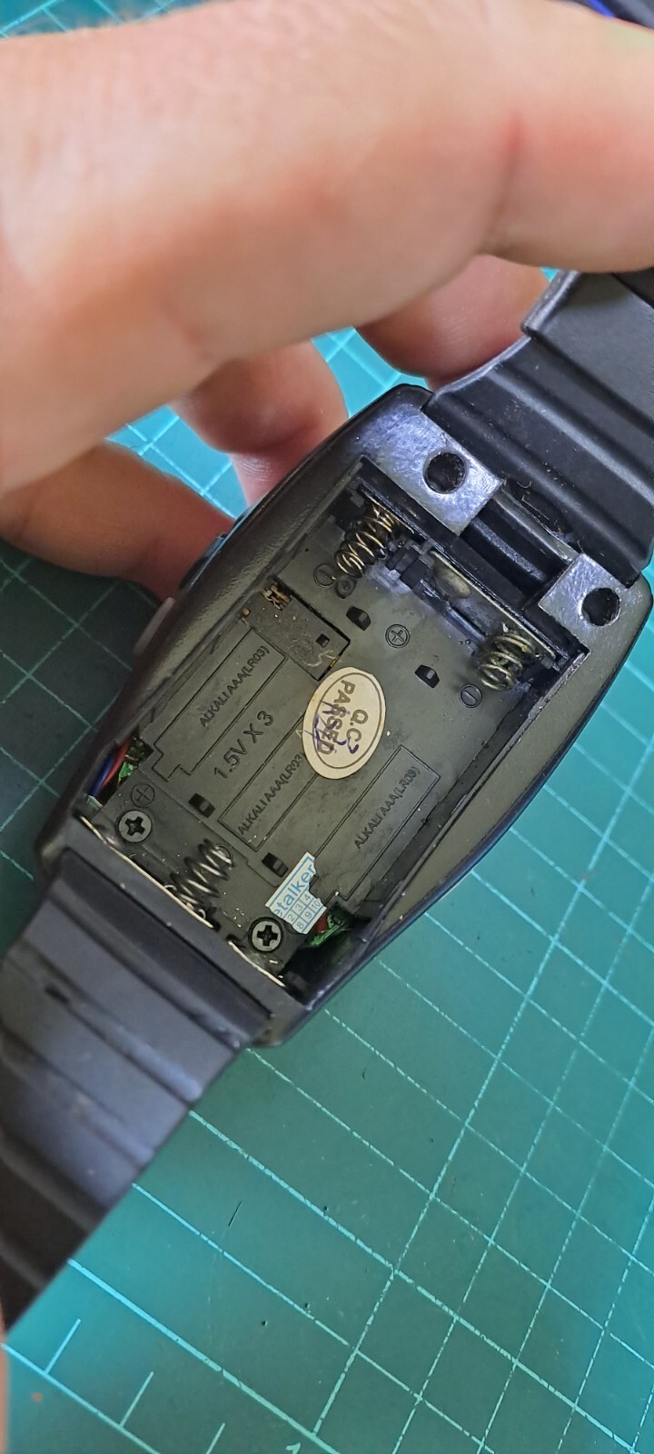 Free Talker Watch Walkie -Talkie Radio *Working but need new Battery*