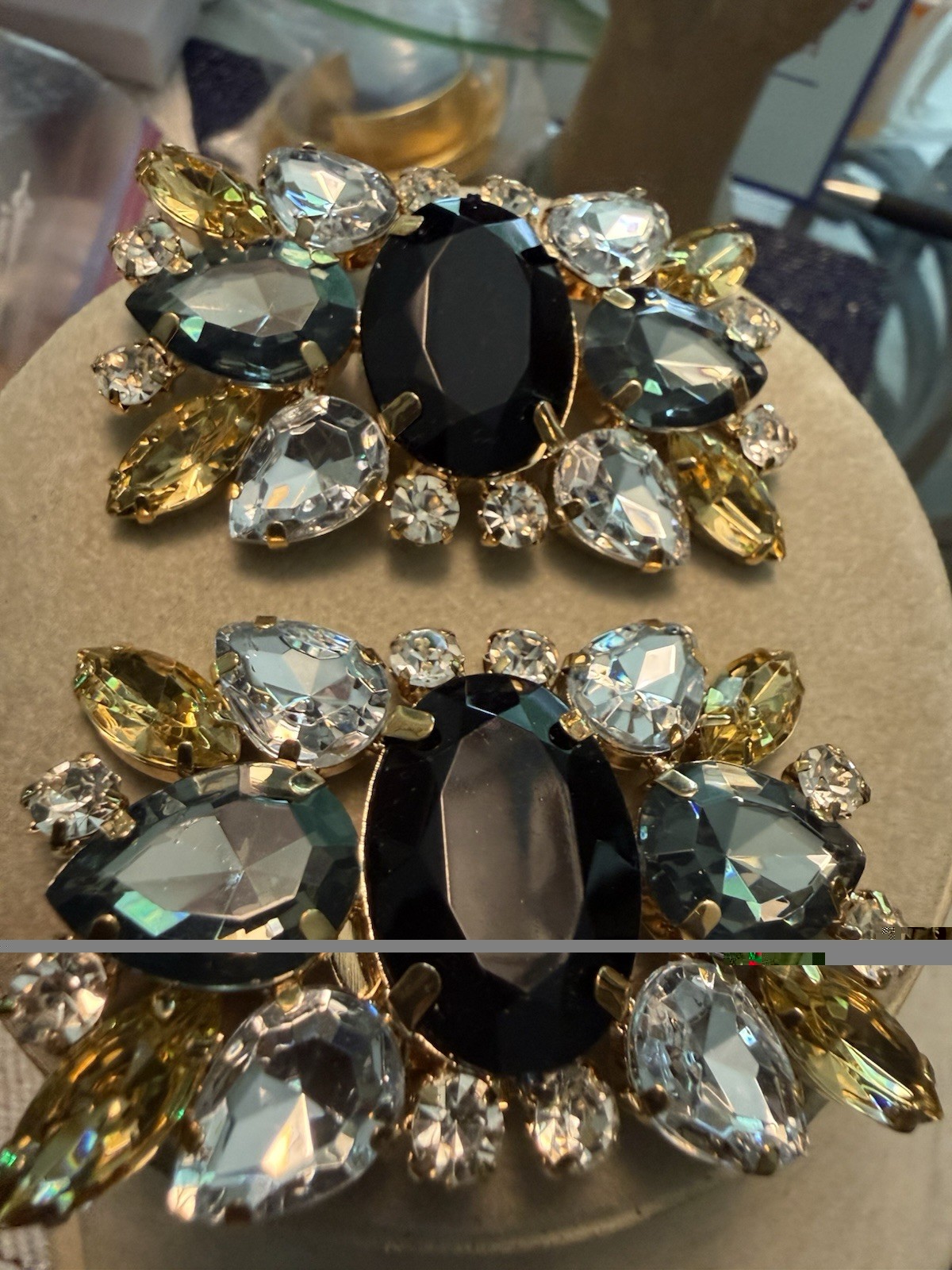 2 1/4” PAIR OF MULTI-COLORED RHINESTONE SHOE CLIPS – Costume Jewelry
