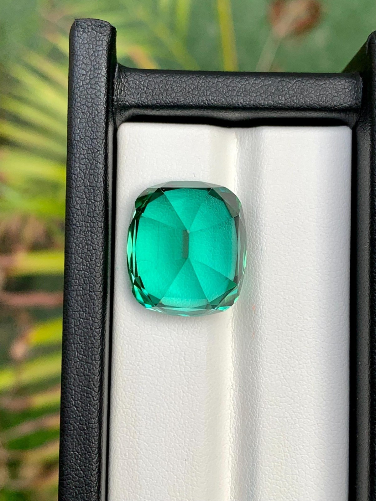 15.56 Ct Natural Ceylon Green Kunzite Cushion Cut Certified Loose Gemstone A++