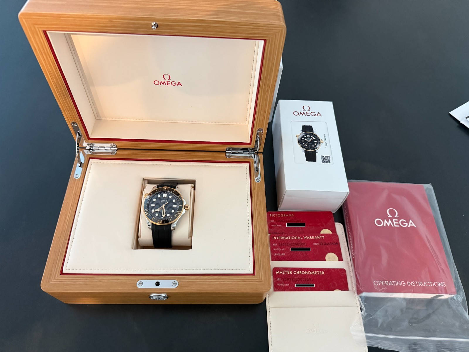 Omega Seamaster Diver 300M Steel Yellow Gold Black – 210.22.42.20.01.001