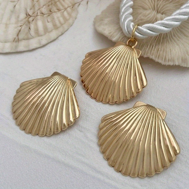 Women’se Fashion Fan Shell Pendant Necklace Ear Studs Set Thick Rope Chain