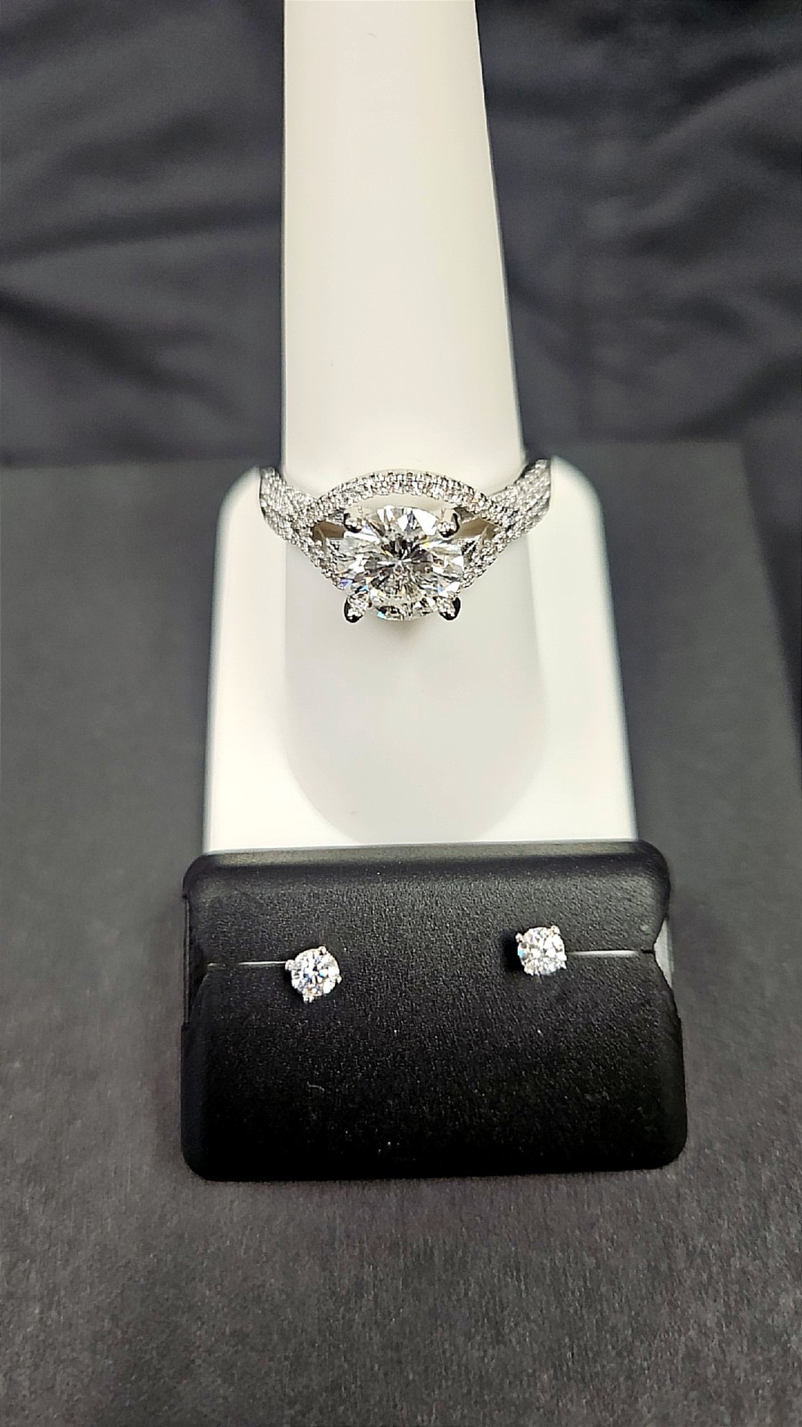 Moissanite 2.0ctw- GRA Engagement Ring White Gold Round Size 8 2mm