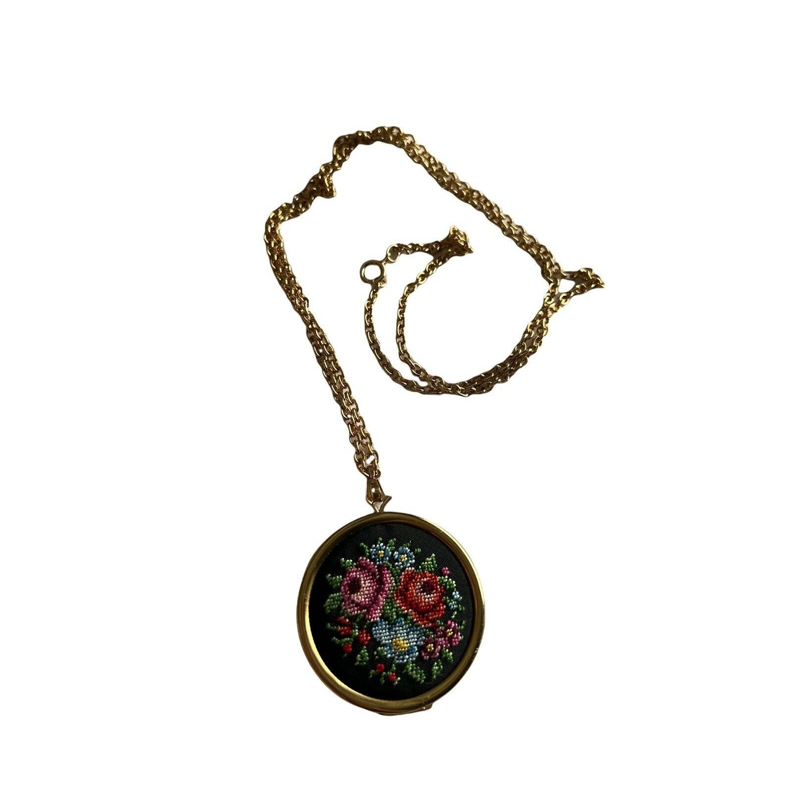 Vtg AVON Heirloom Embroidery PICTURE Holder NECKLACE Victorian Style Roses Gold