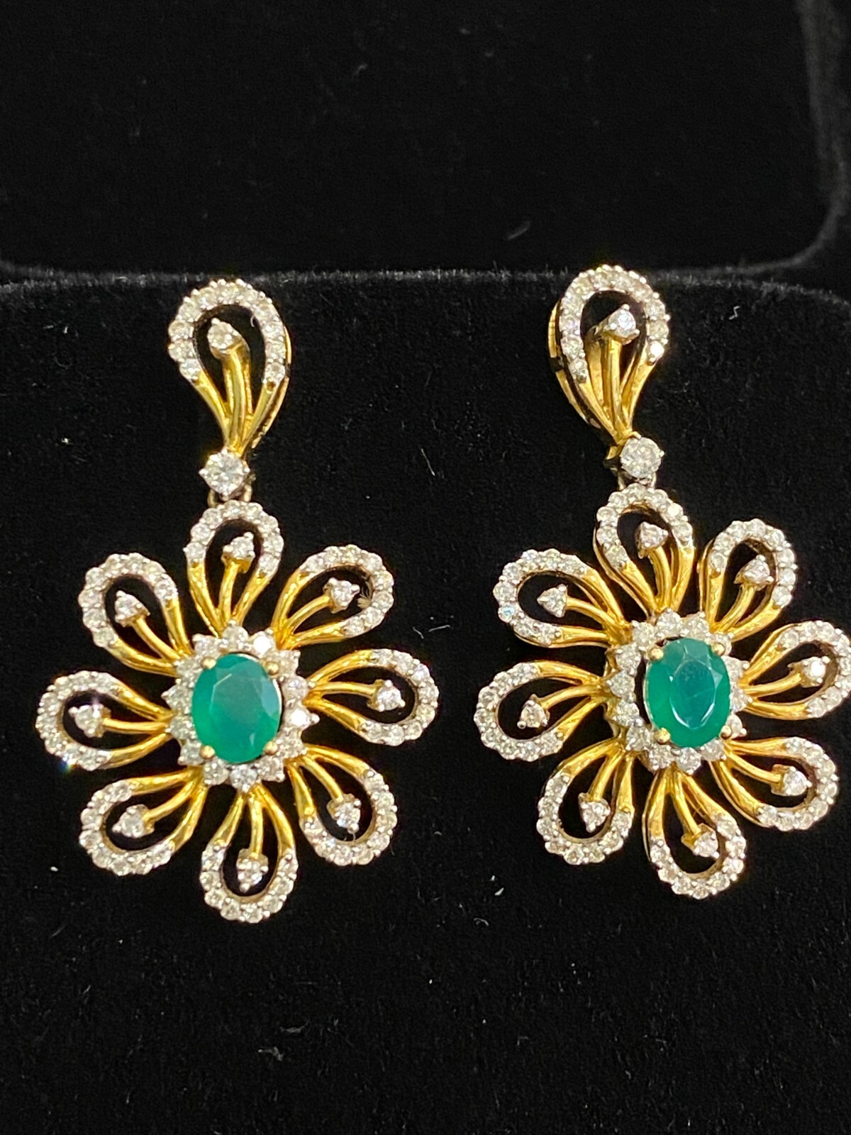 Stunning 1.86 Cts Round Brilliant Cut Diamonds Emerald Dangle Earrings 14K Gold