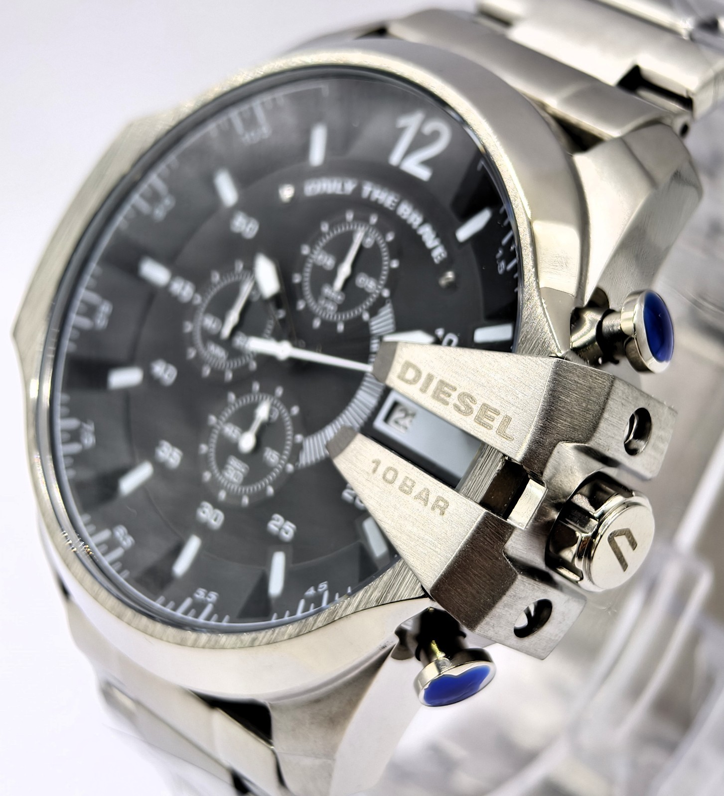Fabulous Diesel 10 Bar ”ONLY THE BRAVE” Chronograph Quartz Men’s Wrist Watch