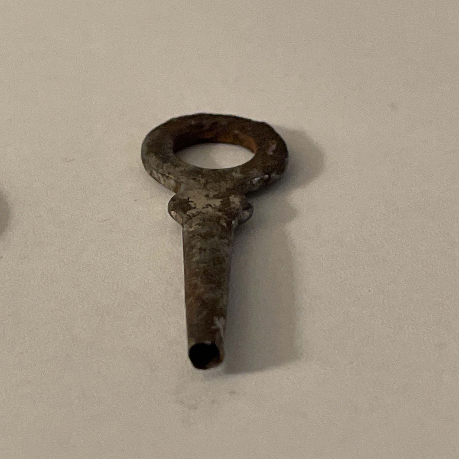 Two Vtg Pocket Watch Keys one is a 9 they other isn’t marked