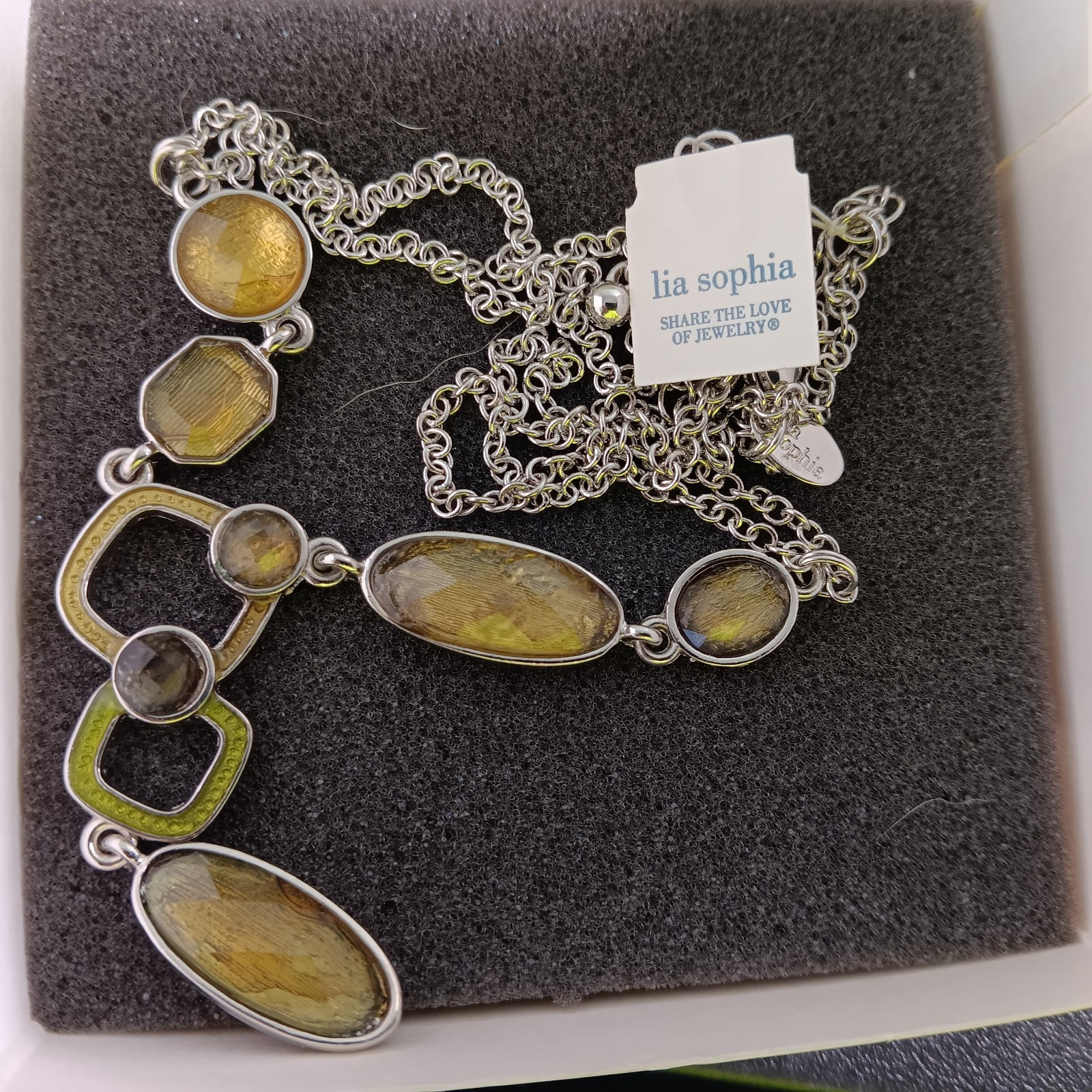 Lot Of 4 lia Sophia Jewelry Pieces (1 Choker, 1 Necklace, 2 Earrings)