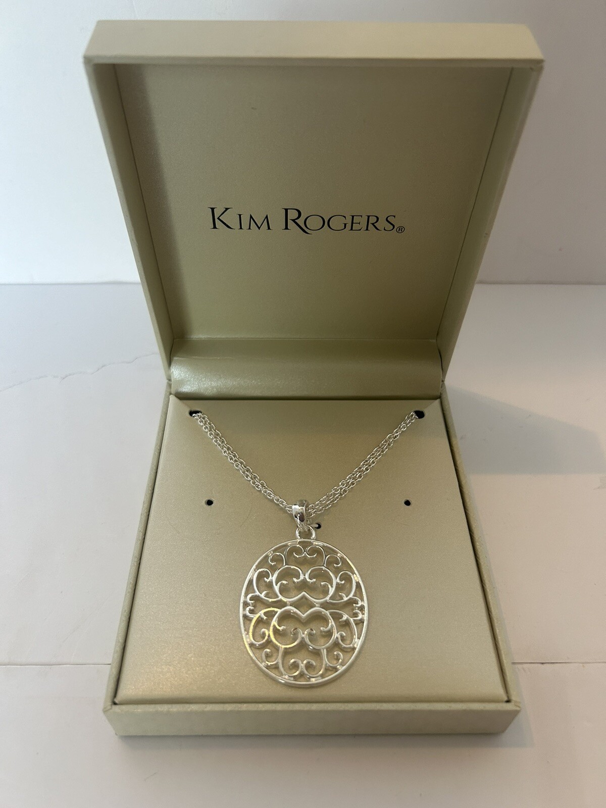 Kim Rogers 18” Silvertone Necklace Gift Boxed Costume Everyday Special Occasion