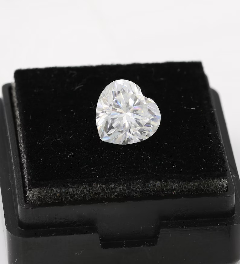 .90 CT Natural White Diamond Heart Shape VVS1 D Grade 1 Free Gift Certified D9