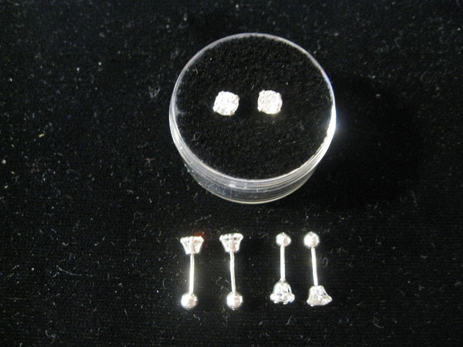 CHILD SCREW BALL BACKS TYPE EARRINGS 4MM CUBIC ZIRCONIA STONE IN STERLING SILVER
