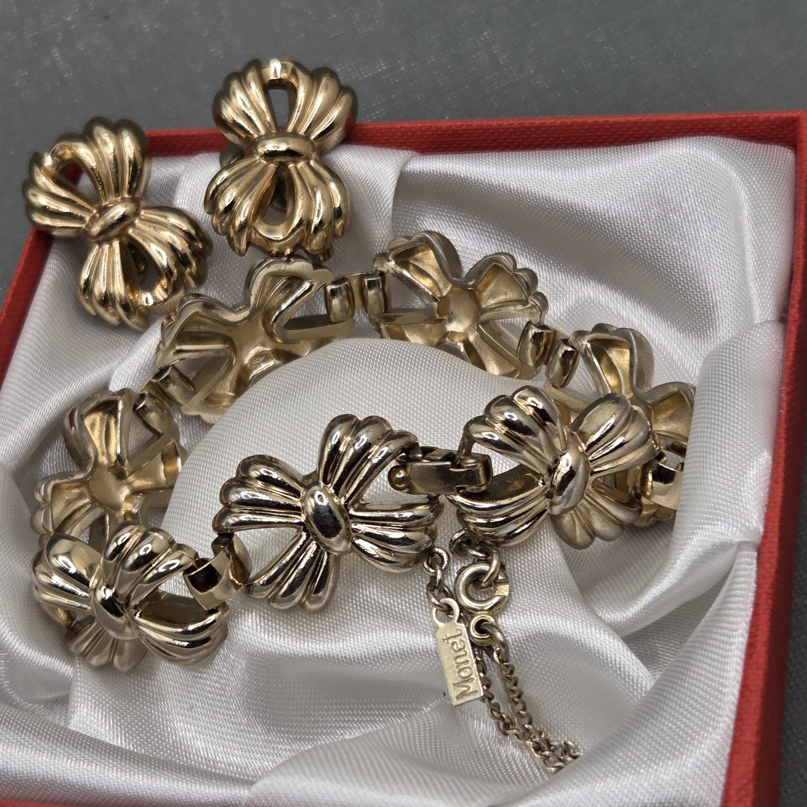 Vintage Monet Gold Tone Bow Bracelet Safety Chain And Clip On Earrings Set SEE