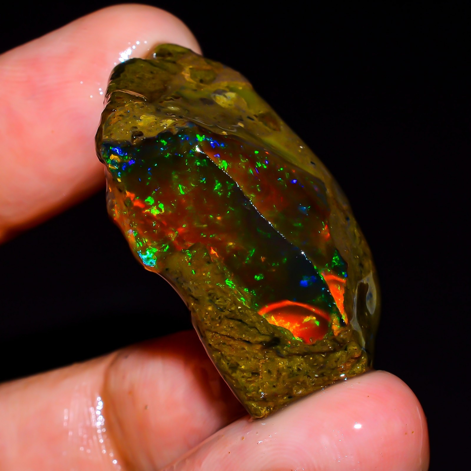 36.50 Ct Fire Opal Ethiopian Natural Oil Rough Gemstone For Jewelry 34x19x12 mm