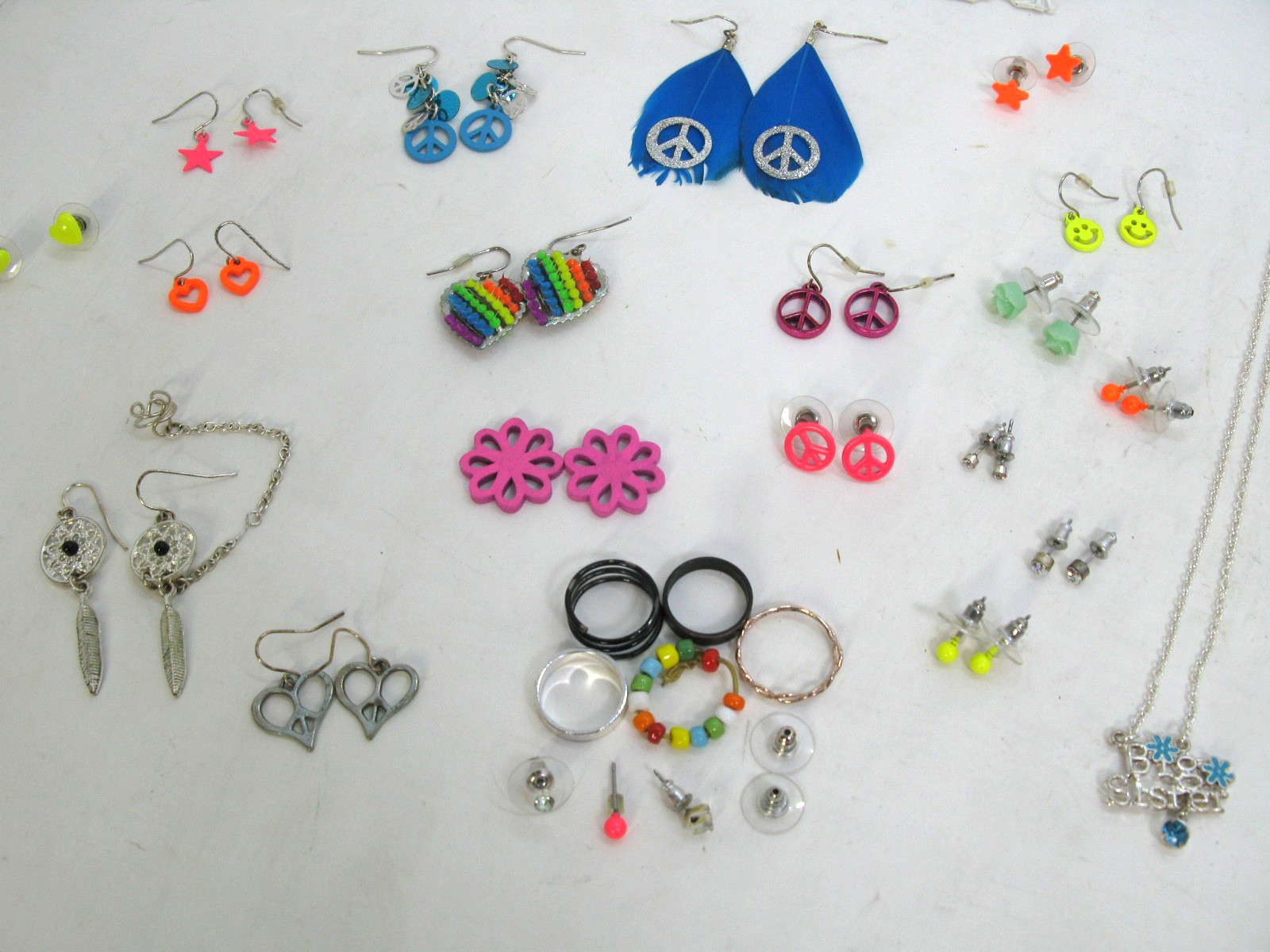 Lot of 18 pairs of earrings, 1 necklace, & 5 rings