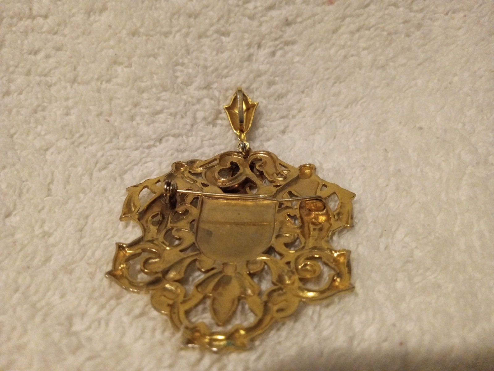 Vintage Gold Tone Coat Of Arms Brooch/ Pendant 3 In Unique!