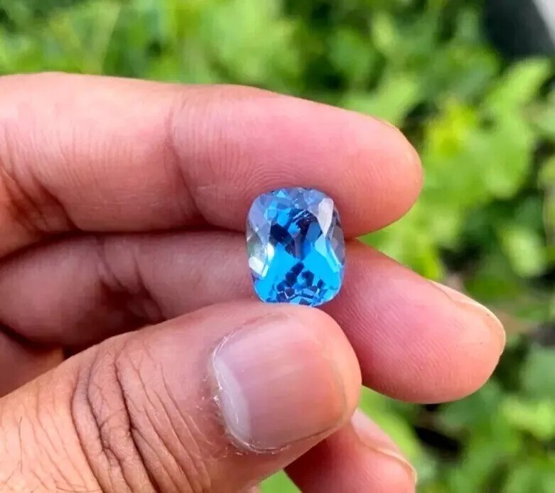 Natural Cushion Cut Certified 7.72Ct Santa Maria Blue Aquamarine Loose Gemstone