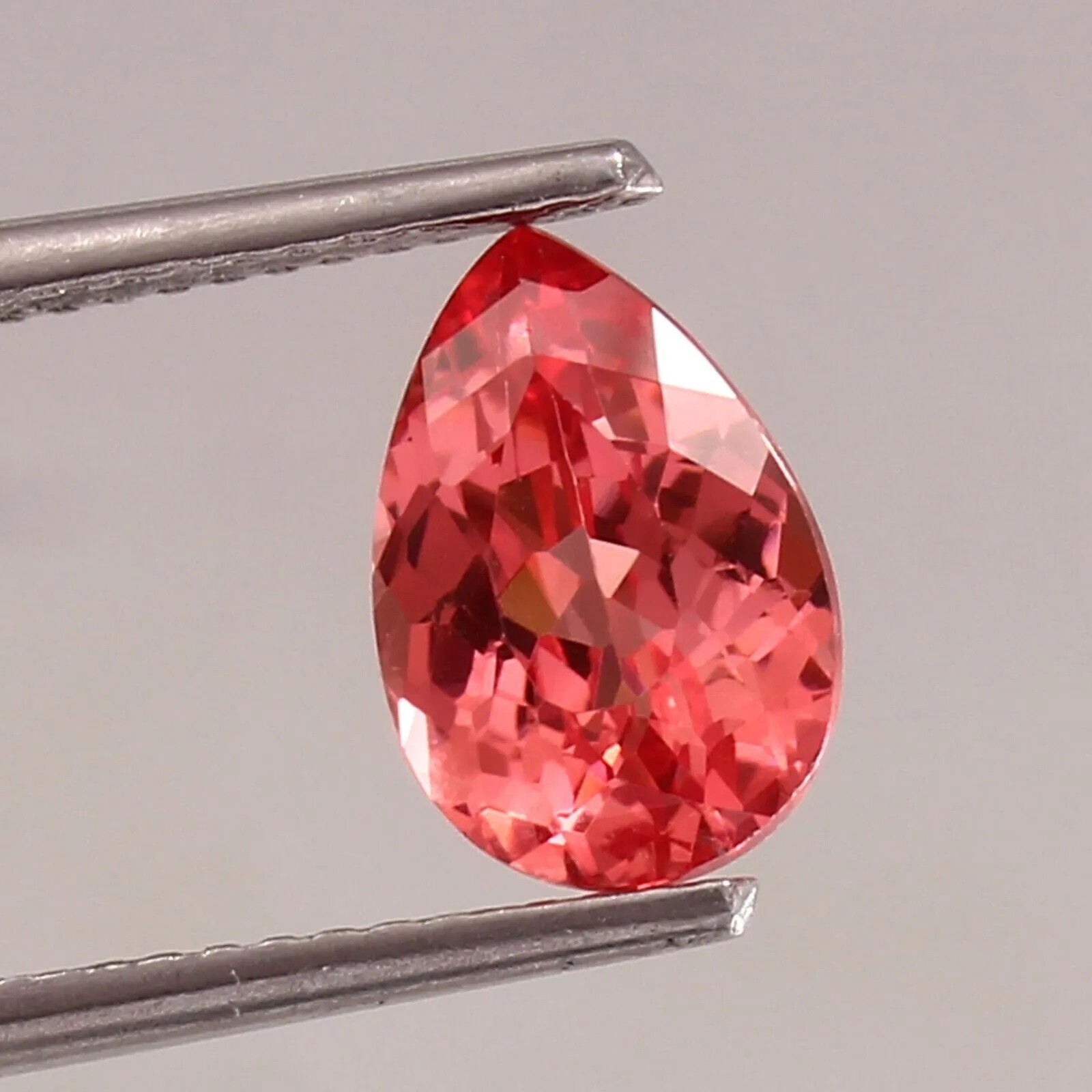 Natural Ceylon Padparadscha Sapphire Pear Cut 21.25 Ct Gemstone GIE Certified