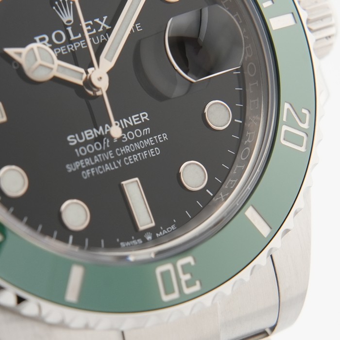 ROLEX Submariner Date 126610LV Box/Paper