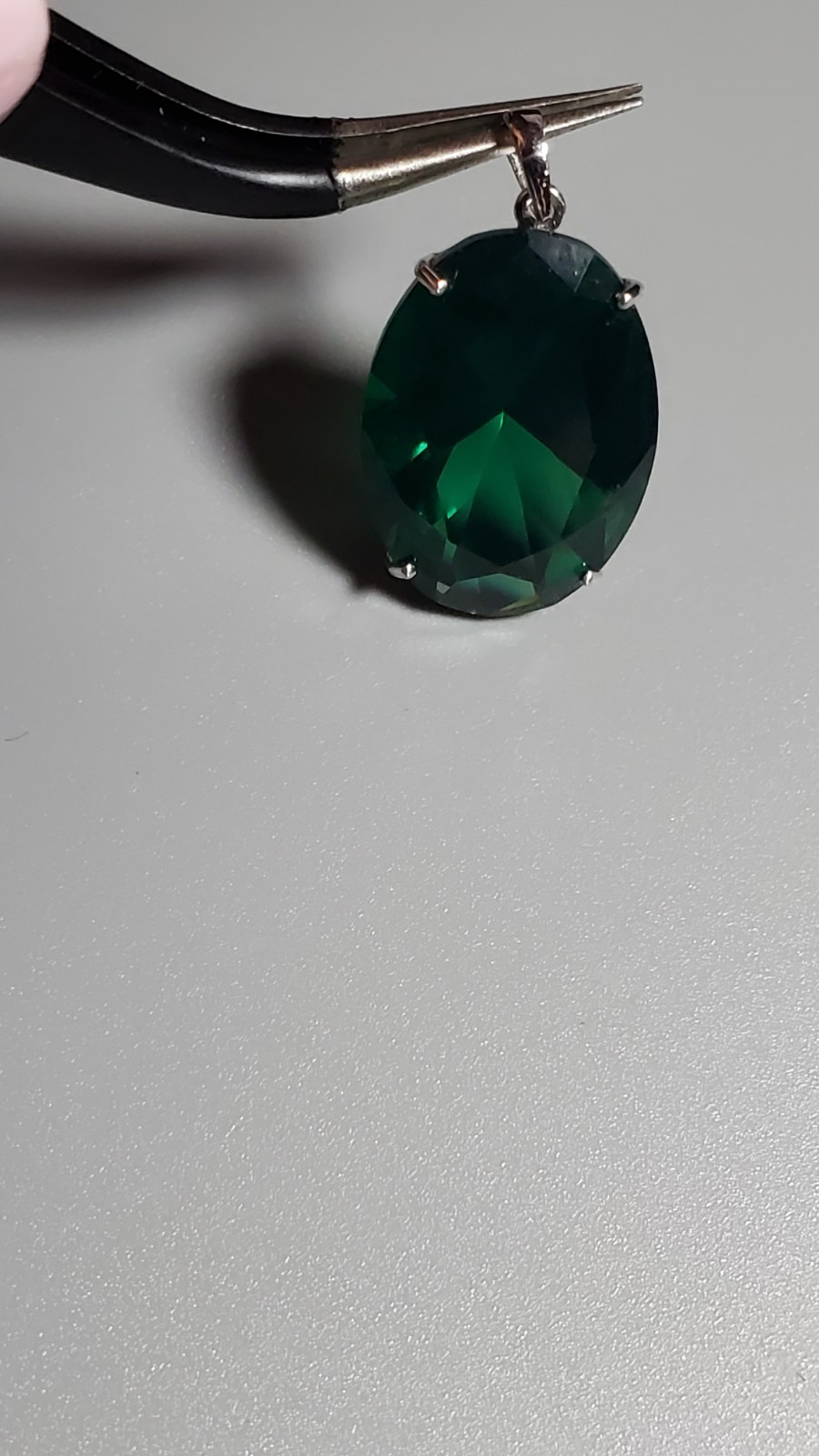 7.83 CT LAB CREATED EMERALD 10KT SOLID WHITE GOLD PENDANT 13MM X 18MM