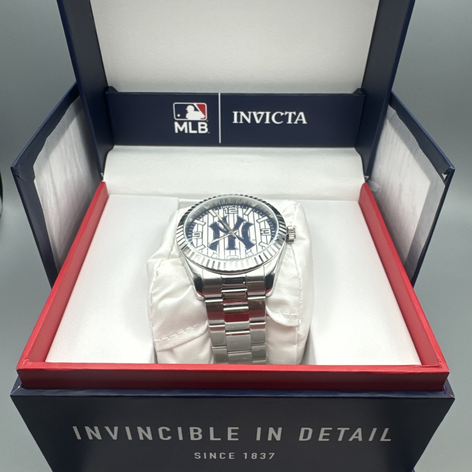 Invicta Specialty 43mm New York Yankees Edition (49862)