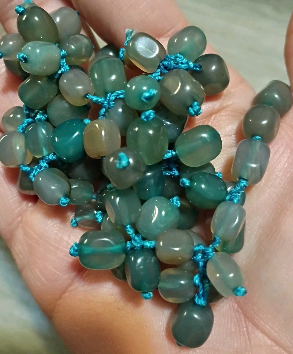 Gorgeous!! QVC Silver 925 Necklace Ail Teal Gemstone Individually Knotted 18-20″