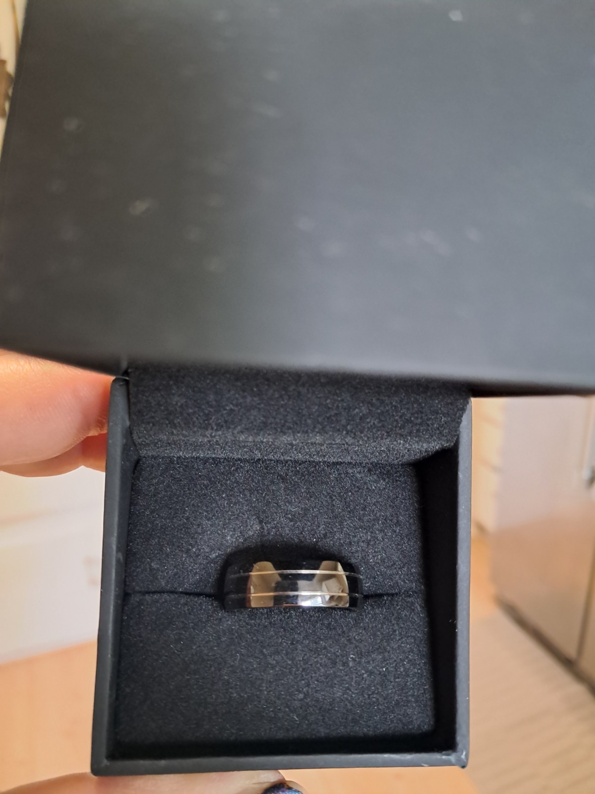 Triton Men’s 7.00 mm Black Titanium Wedding Band Size 9 Retail $269.98 NEW