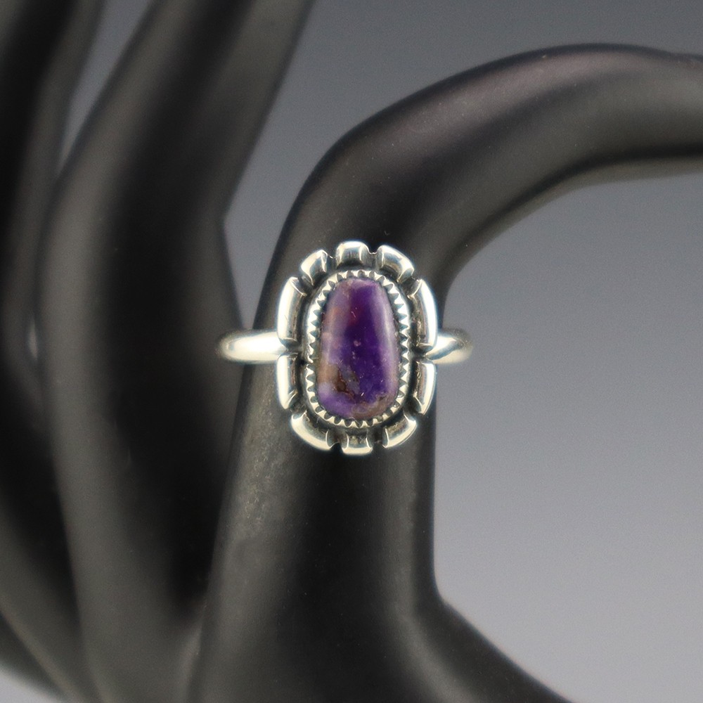 NATIVE AMERICAN ZUNI STERLING SILVER & SUGILITE RING BY CARLO LONJOSE