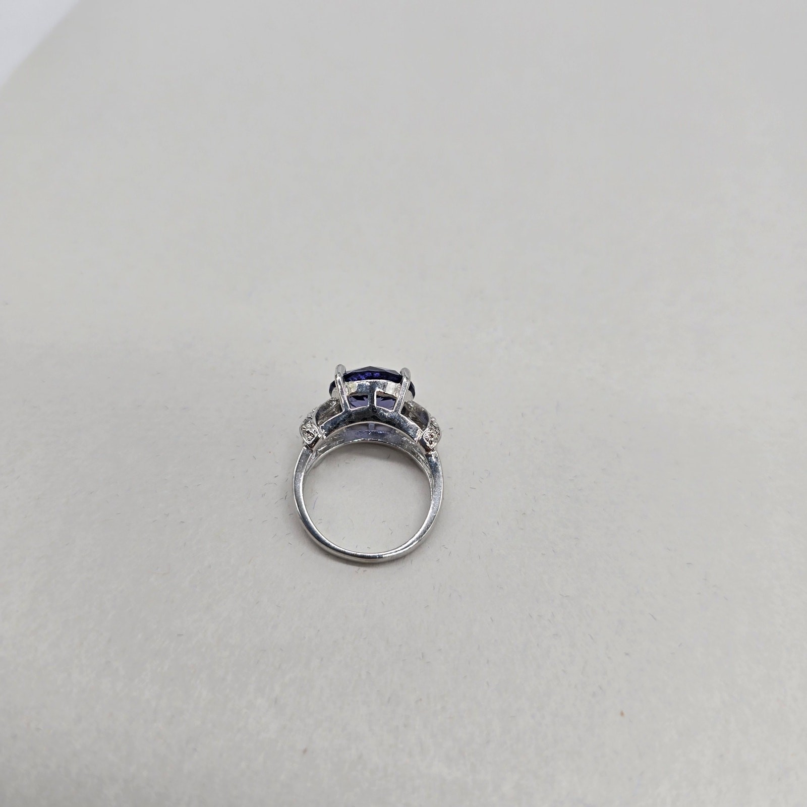 .925 Sterling Silver Pave Rhinestone and Blue Stone Cocktail Ring Size 6 Elegant