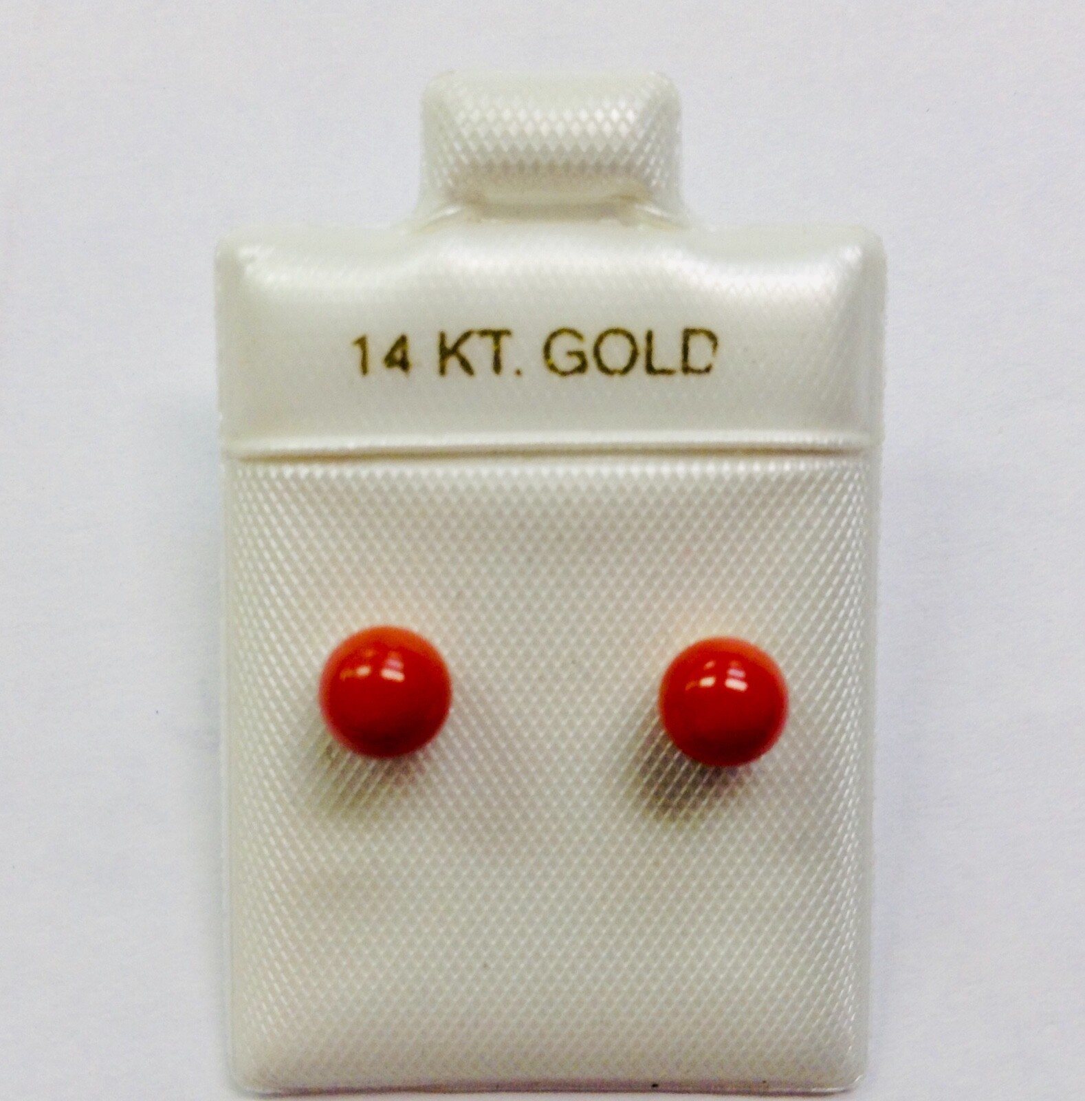 Small 14K Gold Genuine Natural Aka Red Coral 5 – 5.5 mm Ball Stud Earrings NEW
