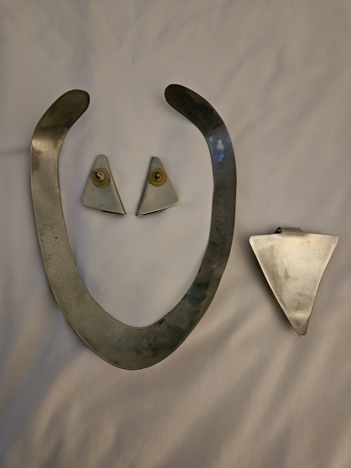 Vintage Silvertone And Brass Collar Choker & Earrings Demi-Parure Set