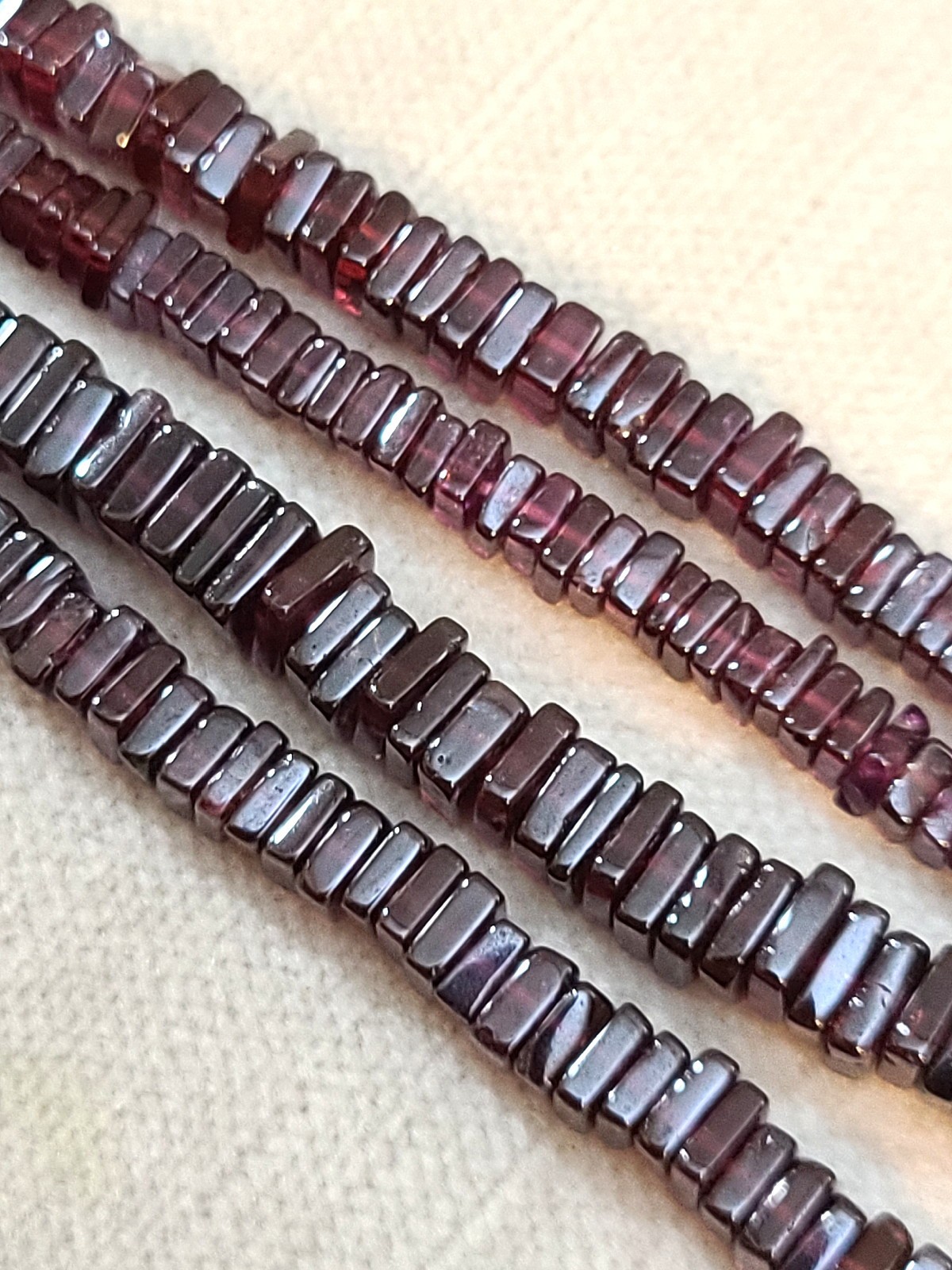 2 Strands 16″ ea Natural Purplish Almandine Garnet Square Heishi Beads 3.8-6.0mm