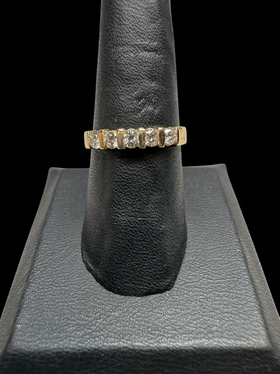 Lady’s Diamond Fashion Ring 5 Diamonds .20 Carat T.W. 14K Yellow Gol (MP3071715)