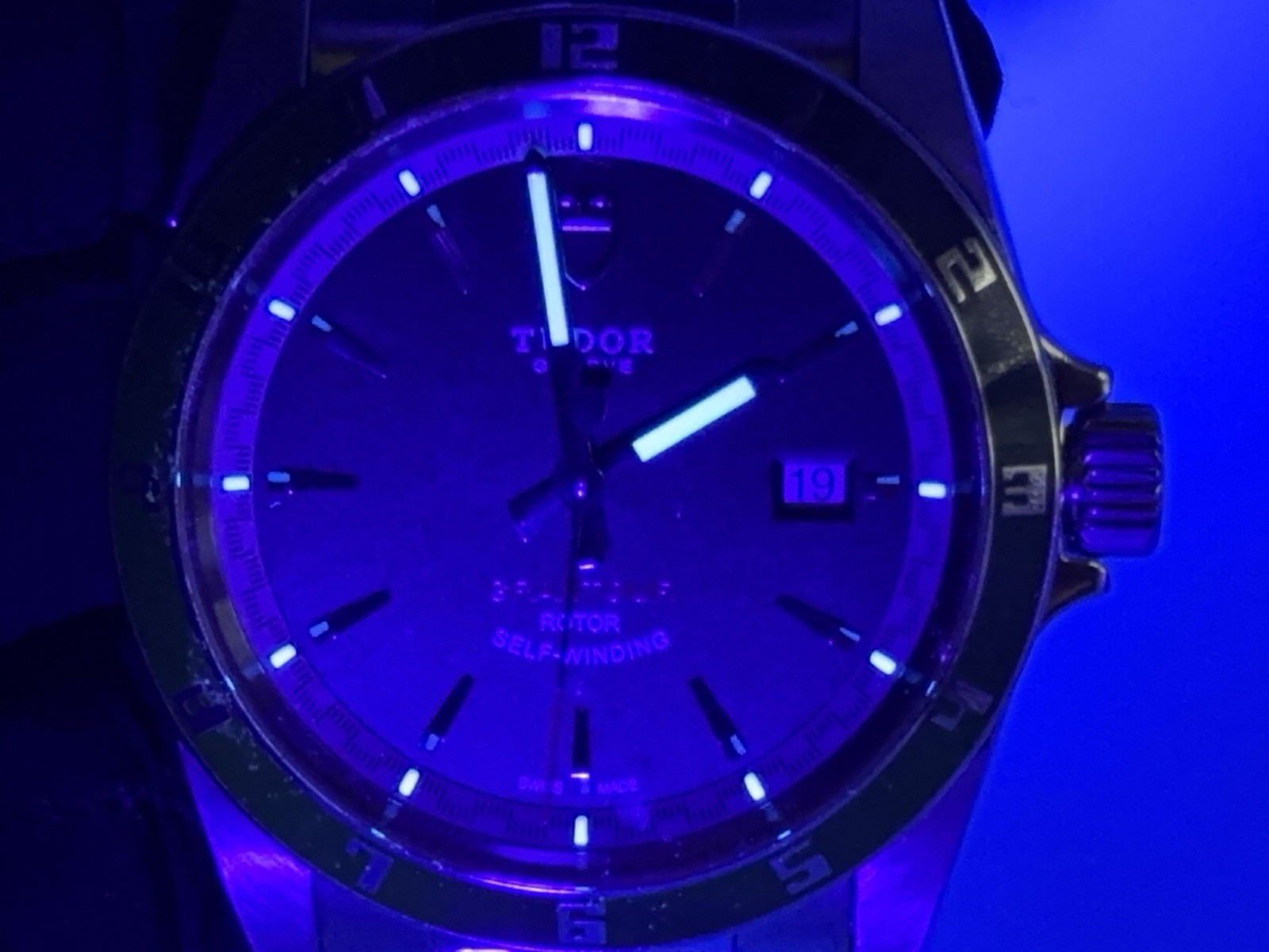 TUDOR Grantour Date 20500N