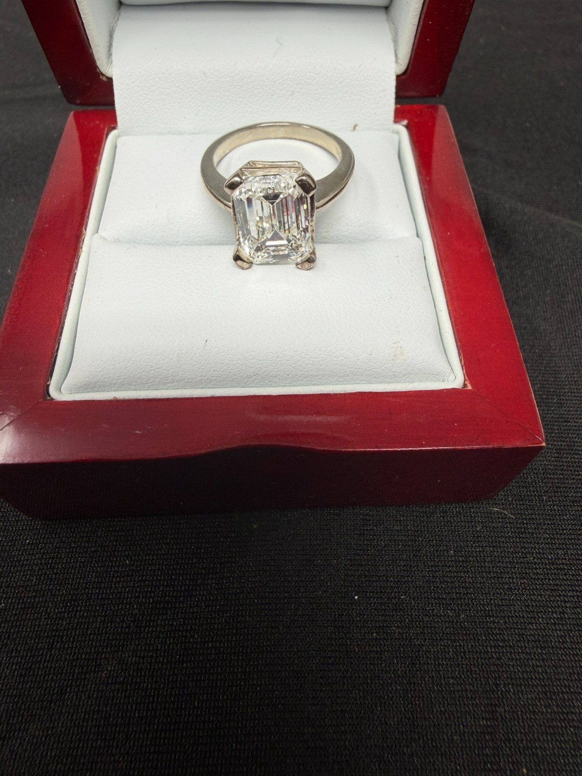 IGI CERTIFIED 4.76ct EMERALD CUT LAB GROWN DIAMOND ENGAGEMENT WEDDING RING