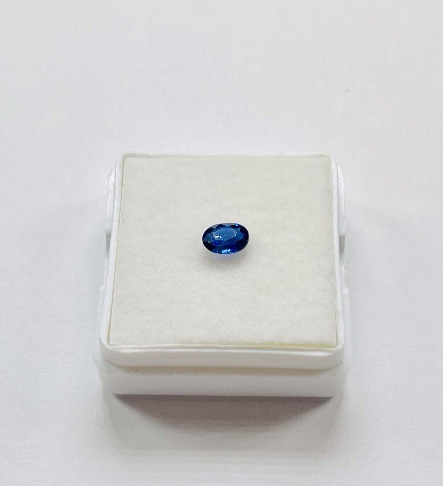 Authentic 0.57ct Grade AAA Facet Oval Blue Sapphire Gemstone