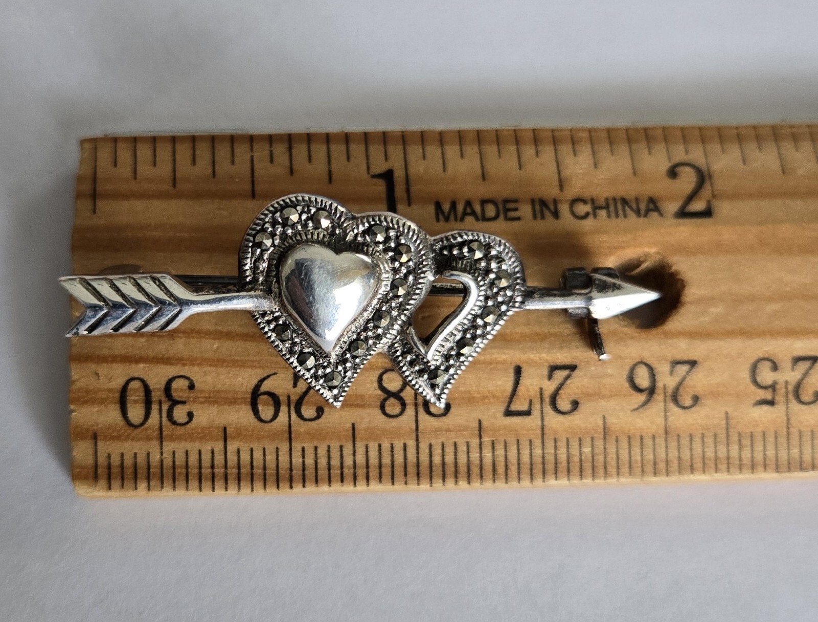 Vintage 925 Sterling Silver & Marcasite Double Heart Arrow Brooch Pin