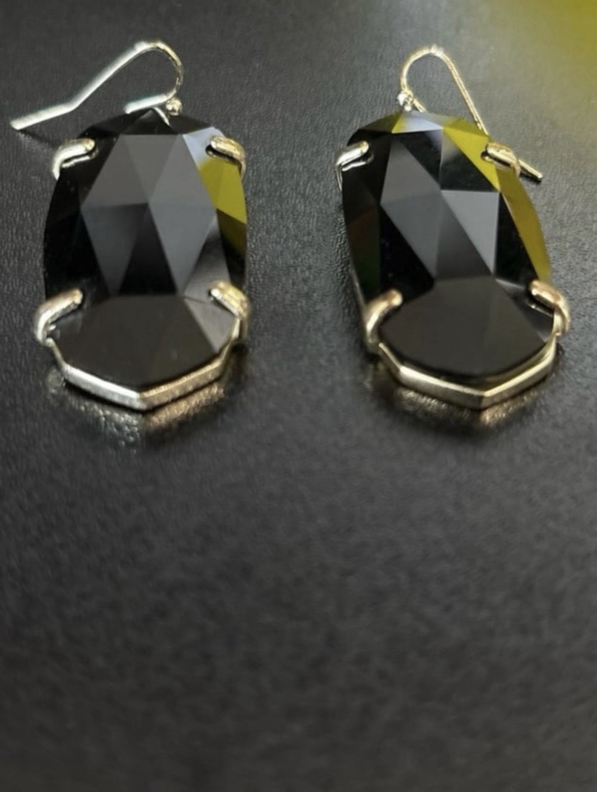 Kendra Scott Elle Gold Drop Earrings in Black Opaque Glass BOX AND DUSTBAG