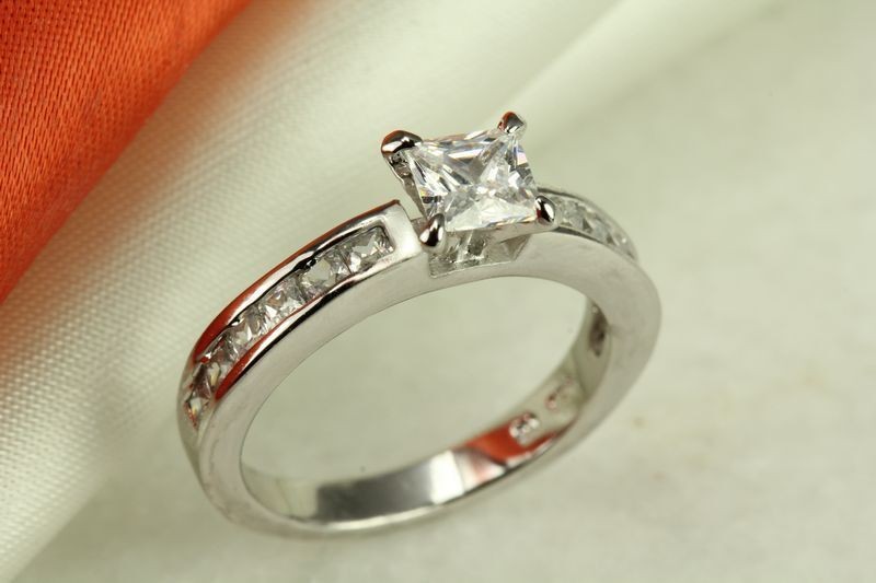 LADIES 2C STERLING SILVER 925 PRINCESS CUT BRIDAL ENGAGEMENT WEDDING 2 RING SET