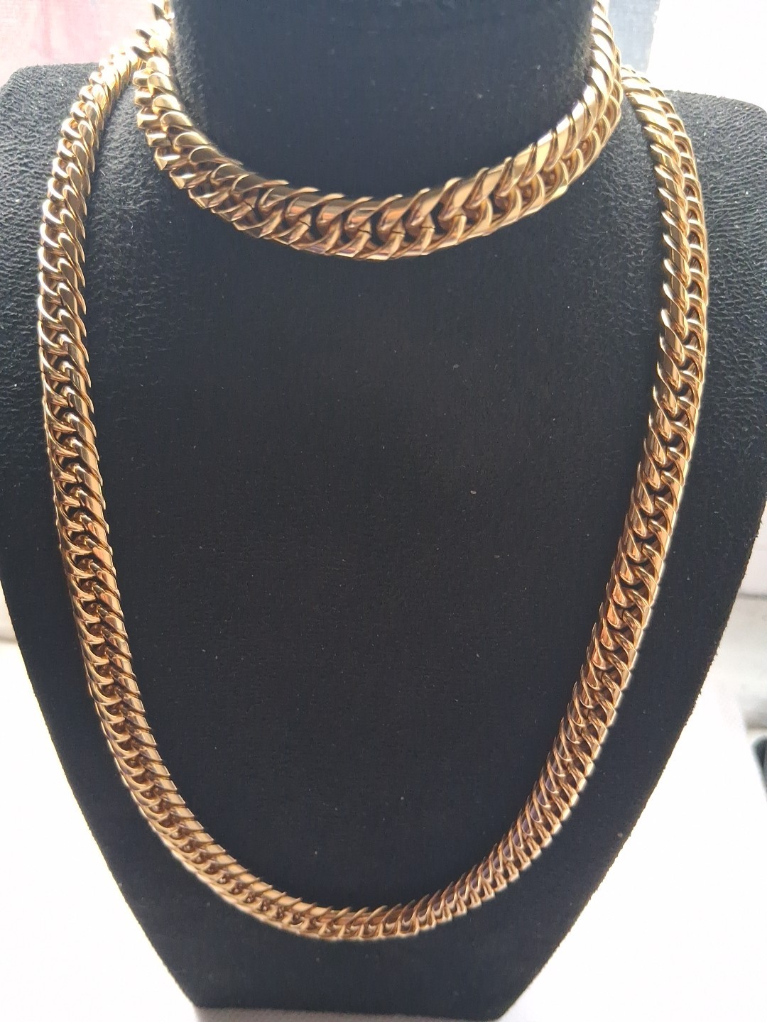 Curb Chain Choker Necklace 20-22 inches And Bracelet Set 7.50-9.0in) In lON