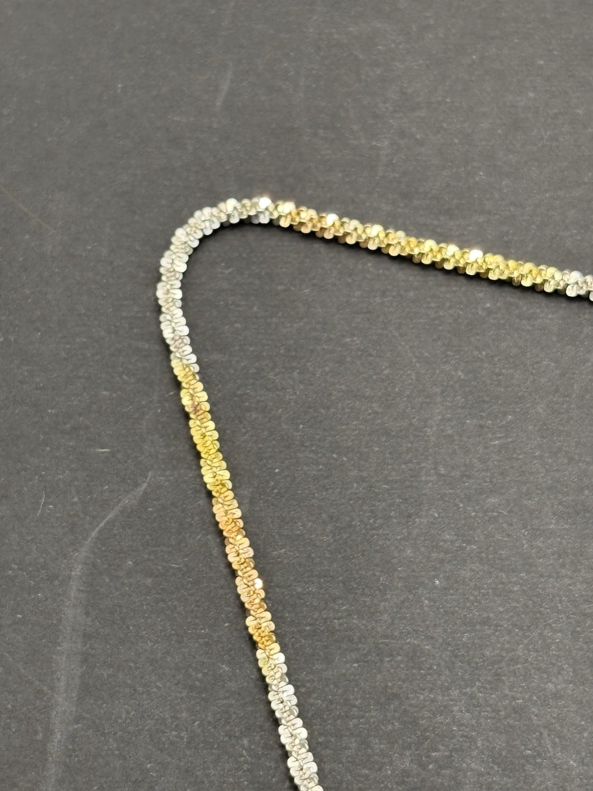 EUC 18″ Sterling Silver Tri Color Sparkle Chain 3.9 Grams G22