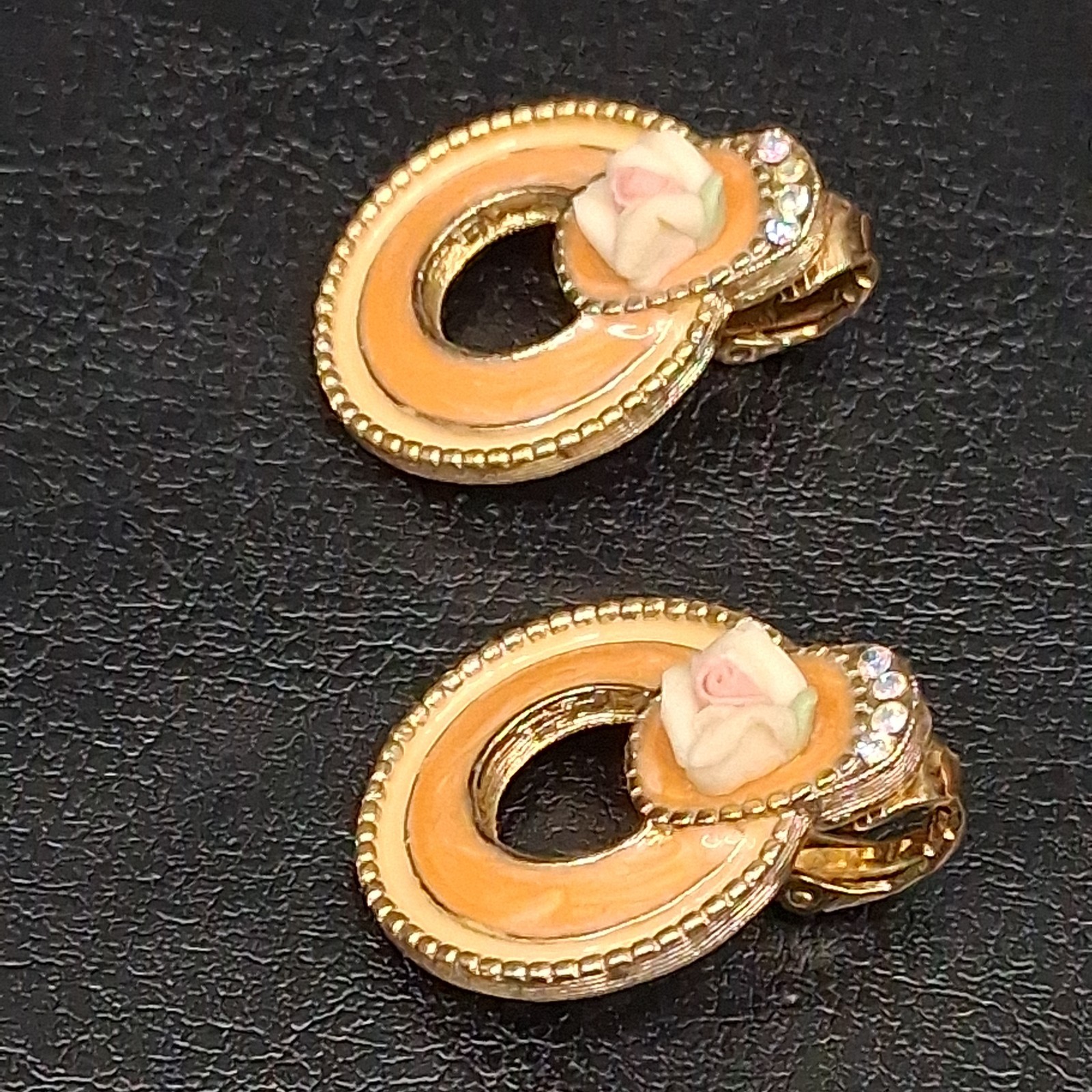 Vintage Brand 1928 Porcelain Flower AB Crystal Peach Enamel Earrings 18.340