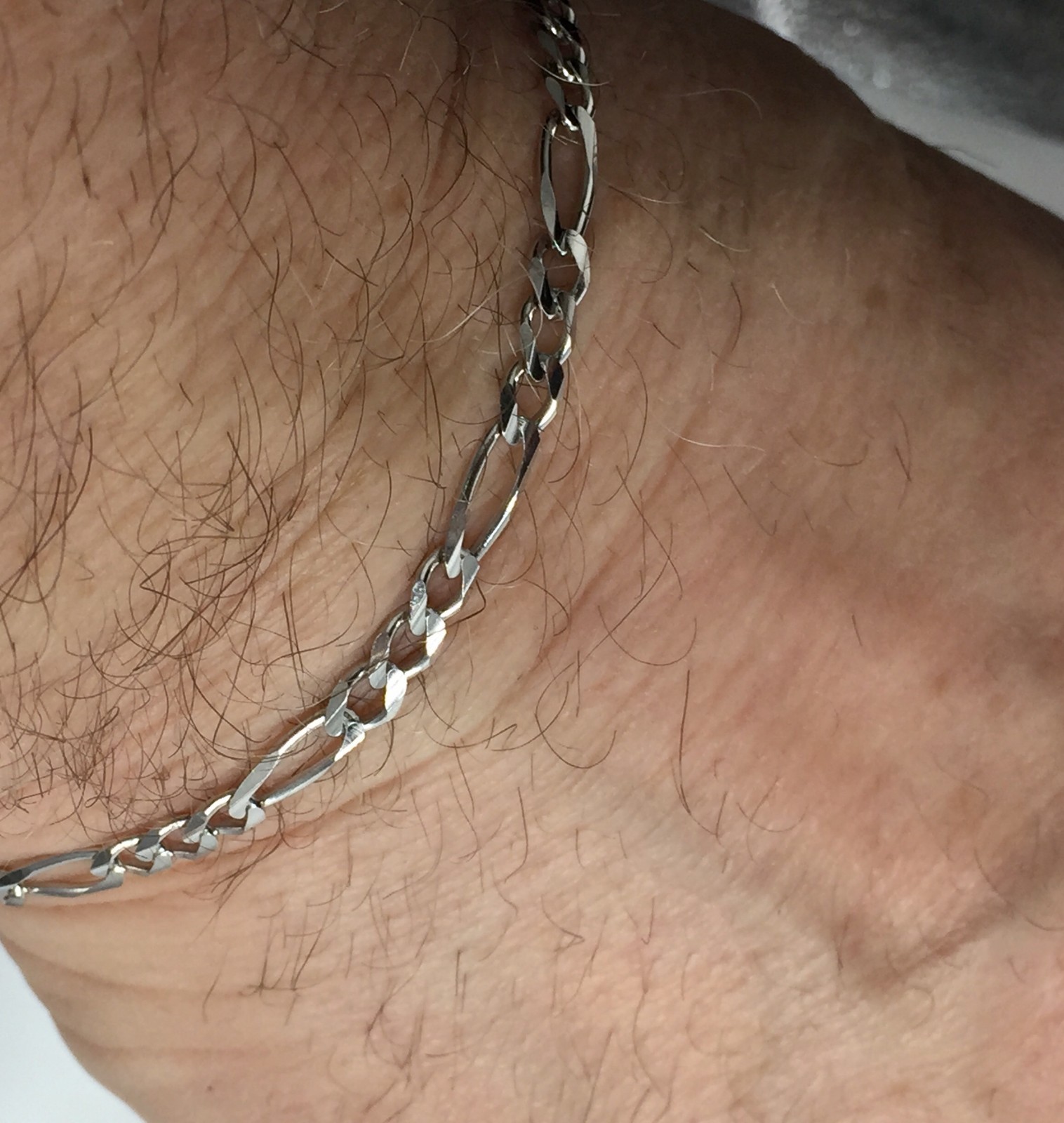 14kt Solid White Gold Mens Figaro Curb Link Chain/Bracelet 7″ 2.6 mm 1.75 grams