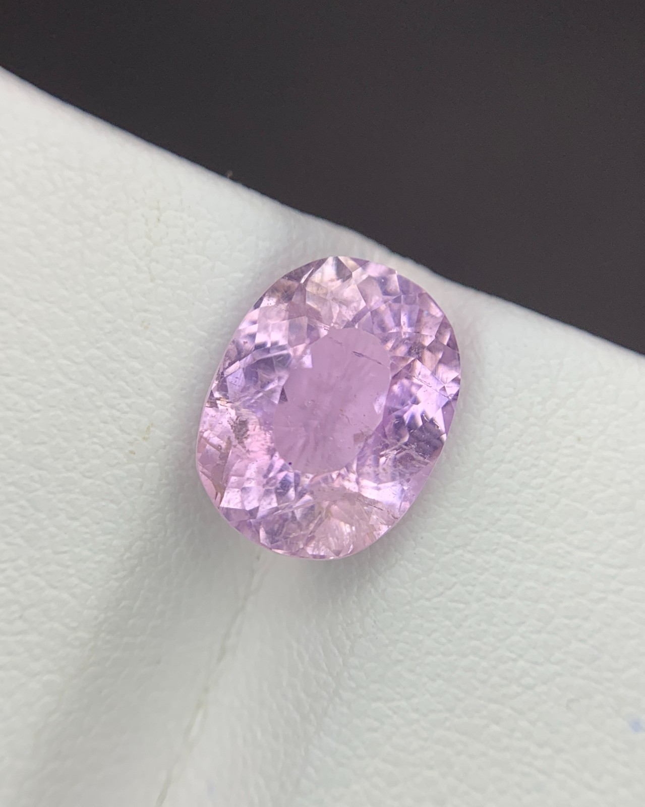 Natural Luxurious Baby Pink Kunzite Cushion Cut 6.80 Carat’s Stone
