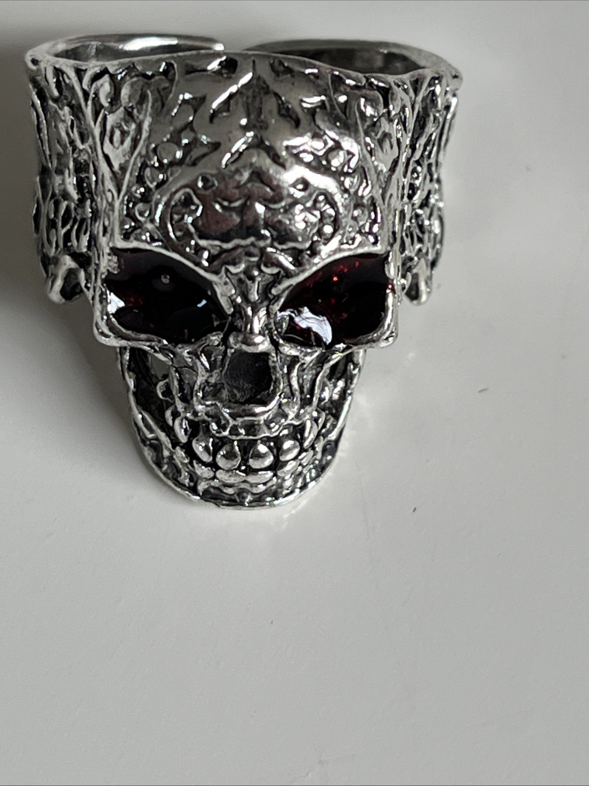 3 Gothic Rings The English Lion, A Red Eyed Skull And A Demon Adjustable
