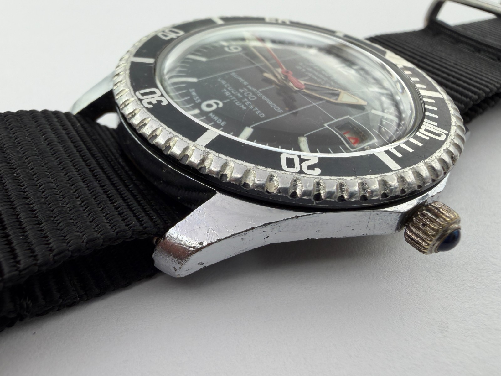 Vintage SICURA Submarine Diver 200 Super Waterproof Cal ETA 8021 Manual – 38 mm